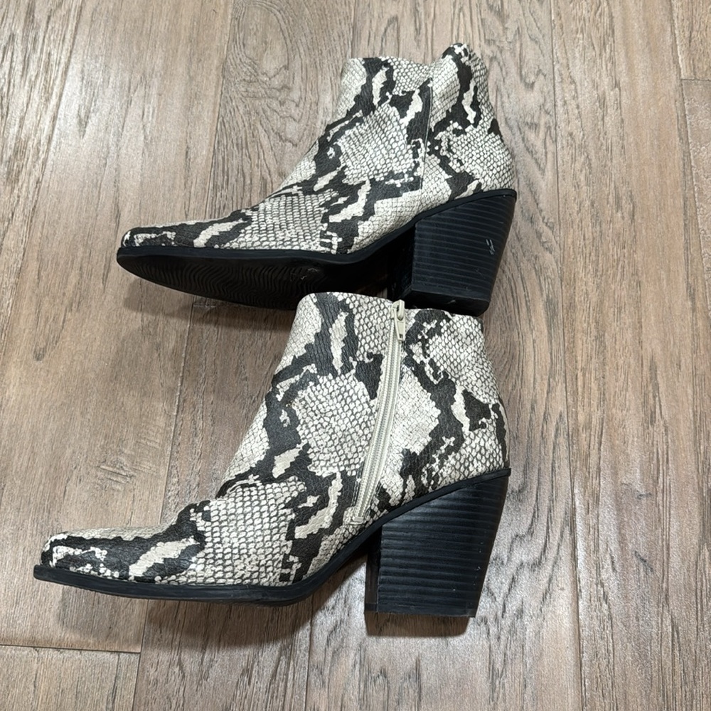 Women’s SOUL Naturalizer Mikey Western Boot Size 10 - Picture 3 of 8